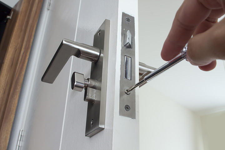 Our local locksmiths are able to repair and install door locks for properties in Walworth and the local area.